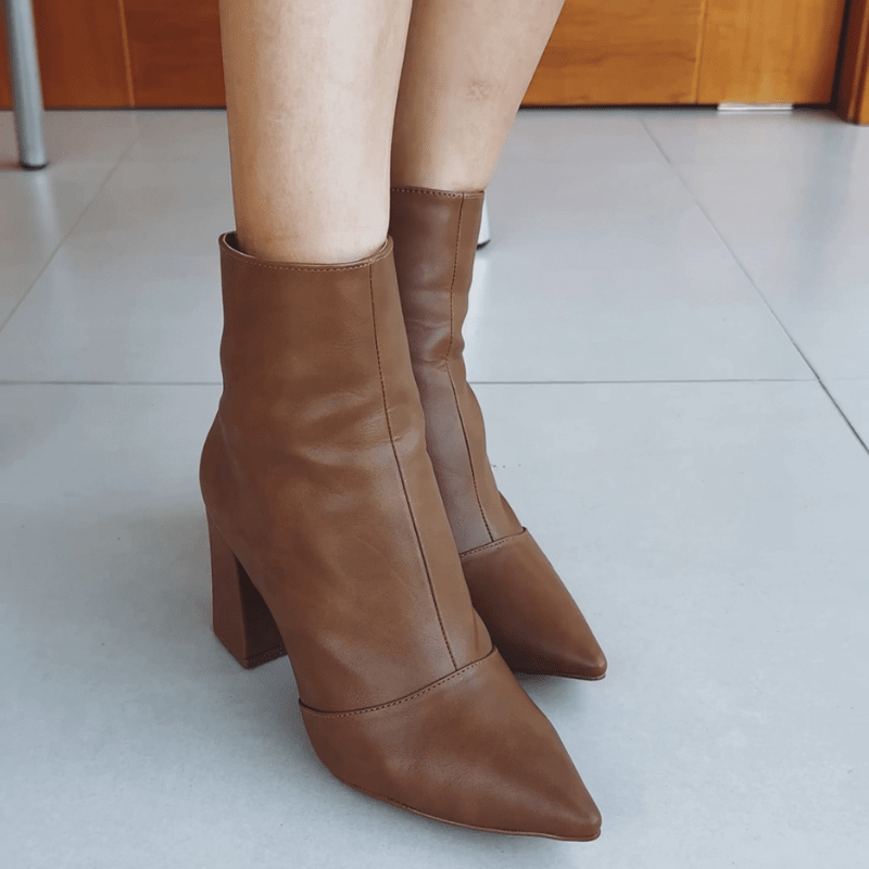 Vic - Bota Feminina - Tiras Brilho [051] - Vic - Bota Feminina - Tiras Brilho Miazzi 